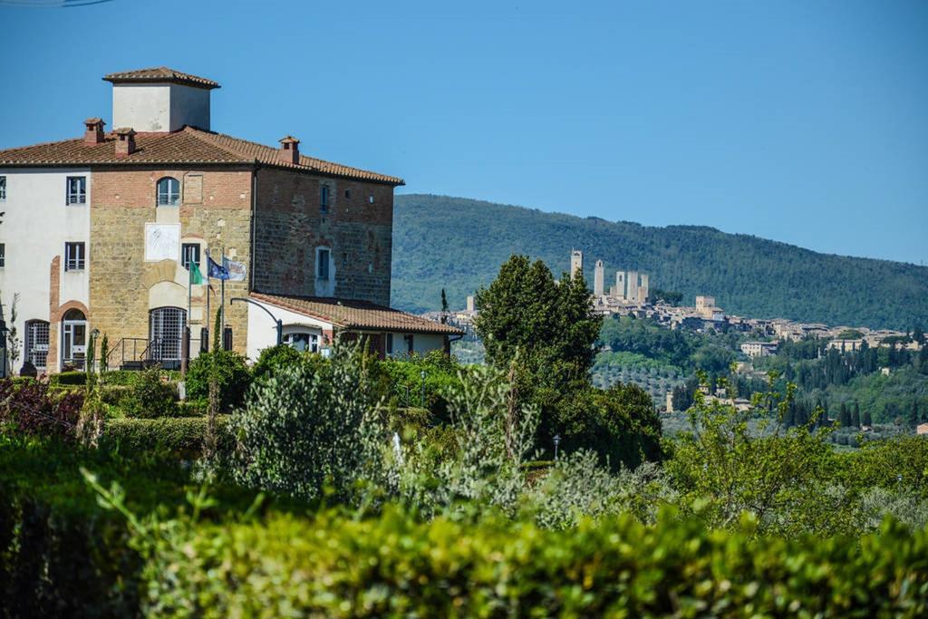 Castello Di Fulignano Aparthotel San Gimignano Exterior photo